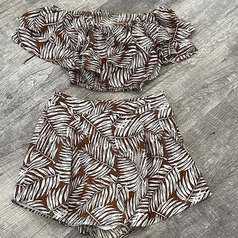 Brown and White Leaf Print Two-Piece Set medium